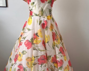 Super pretty spring vintage circa 50s 60s floral dress S M