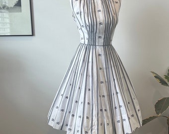 Stunning original 50s vintage white grey cotton striped unique feature dress!