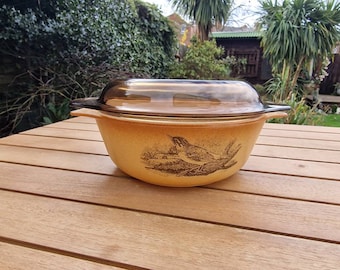 Vintage Jaj Pyrex Auflaufform 'Vogel' Design mit Deckel. Große Größe.