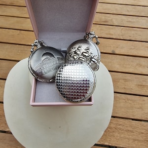 Vintage pocket watches, Quartz, individually available, in various styles. Fully working.