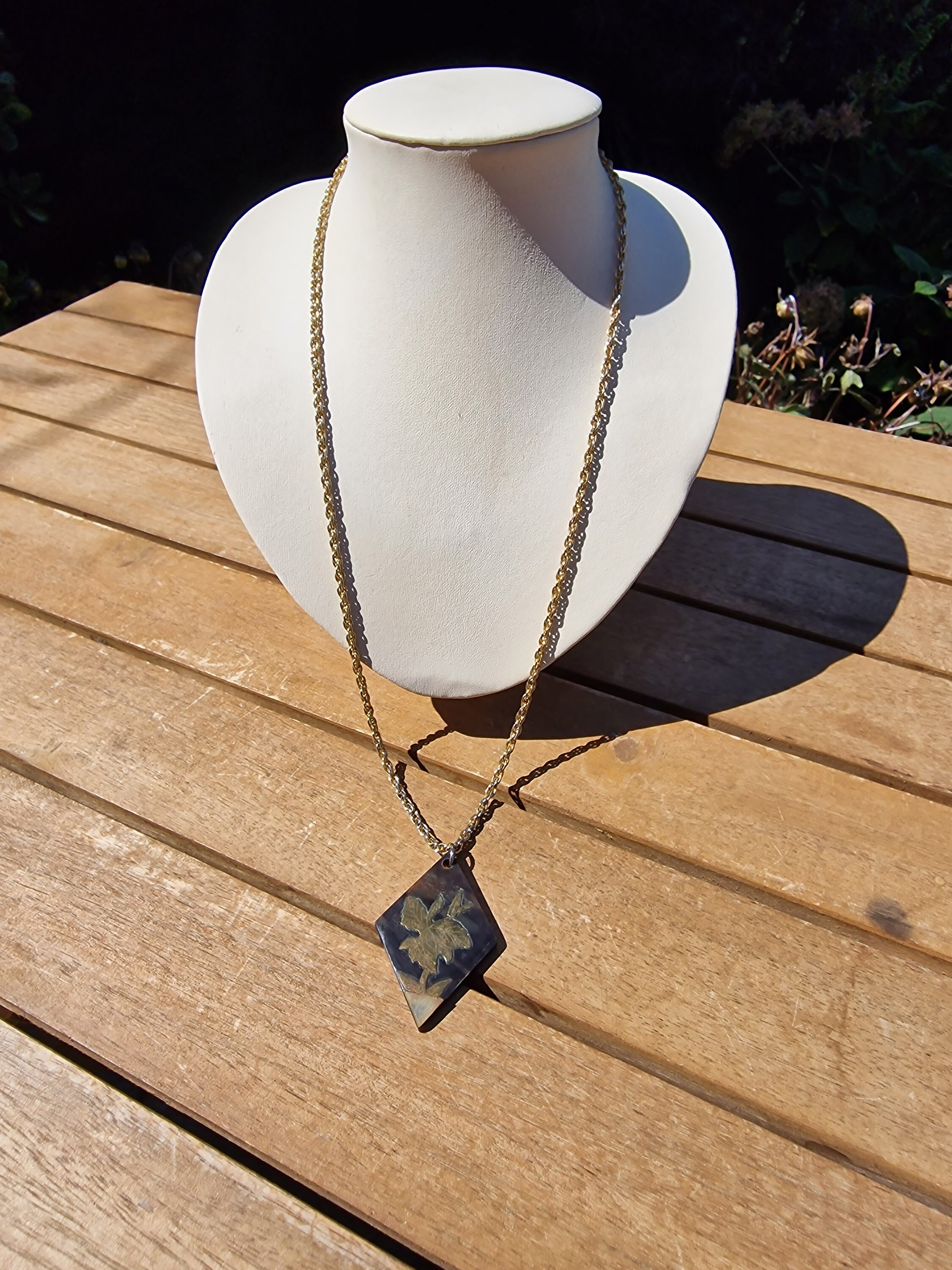 Collier Vintage Doré à Motif Fleur Et Feuille - Très Bon état - Longueur à Franges