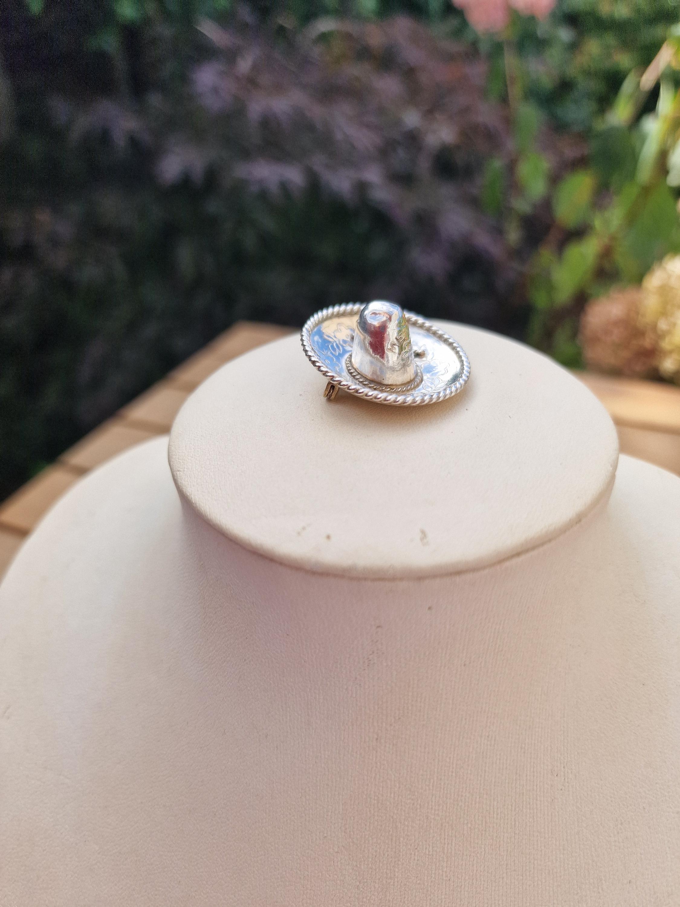 Broche Vintage Argent Vermeil Poinçon 925 'La Femme Au Chapeau' - Épingle Ancienne