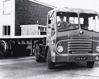 black and white lorry photo, British Road Services (Royal Docks Group), Bristol artic flat trailer,  379 AJF, 6x4 inches