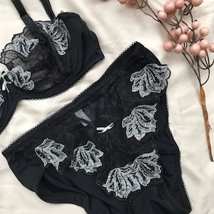 Black and silver vintage bra and panties lingerie set lace high waisted 80s 90s designer french Aura floral la perla style 75A embroidered image 2