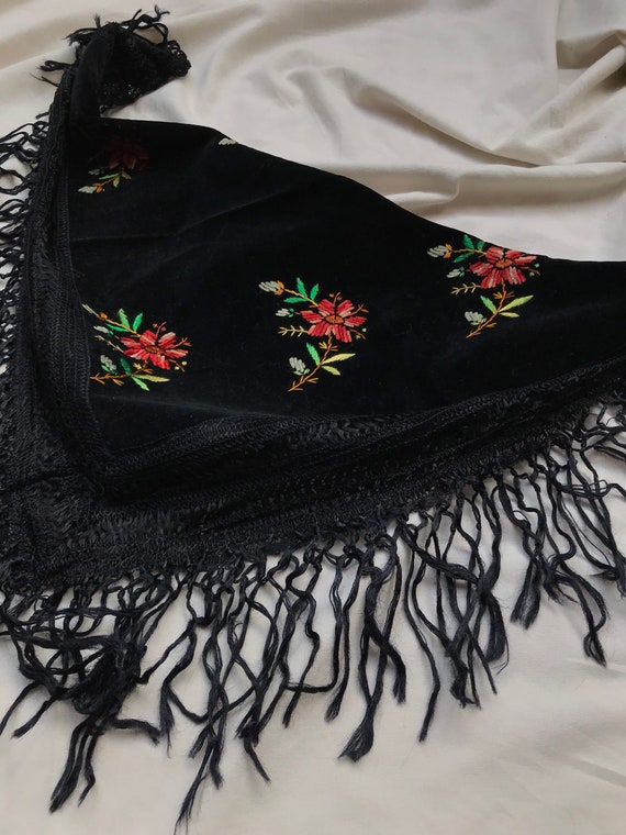 Antique Hungarian silk velvet tassel headscarf scarf … - Gem