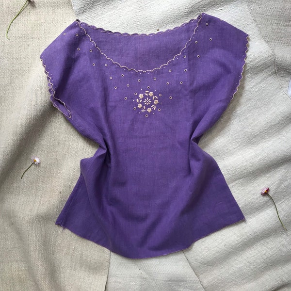 Vintage 60s 70s purple handmade embroidered floral romantic linen cotton scalloped box cut sleeveless summer top blouse french