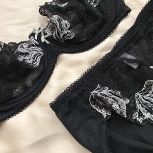 Black and silver vintage bra and panties lingerie set lace high waisted 80s 90s designer french Aura floral la perla style 75A embroidered image 4