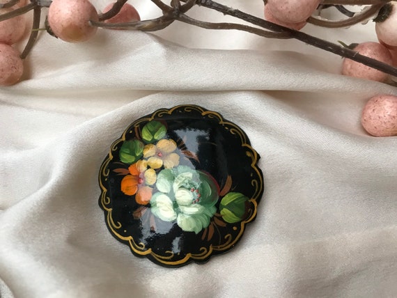 vintage wooden flower brooch 1950s style