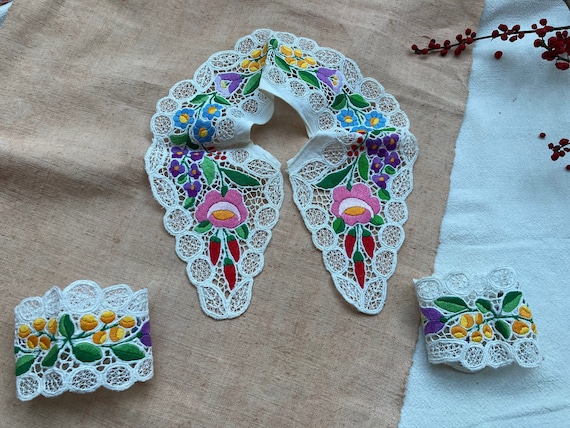 Vintage rare Hungarian Kalocsa floral hand embroi… - image 4