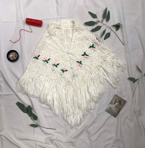 Vintage hand knitted crochet embroidered cream pi… - image 1