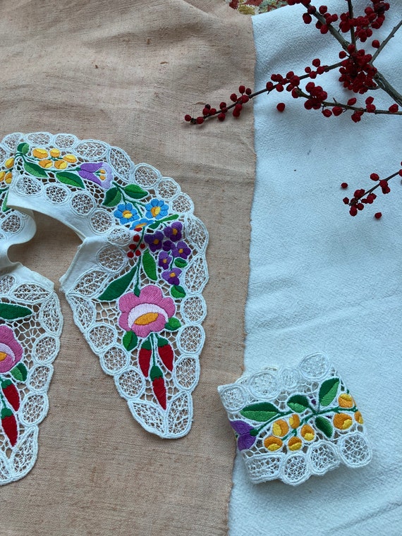 Vintage rare Hungarian Kalocsa floral hand embroi… - image 3