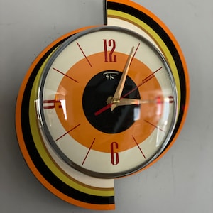 Horloge murale Royalexe pour caravane avec météores en rotation les plus vendues par Royale en orange mandarine Rétro Mid-Century Atomic Jetsons dans un sac cadeau gratuit image 3