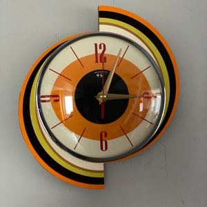 Horloge murale Royalexe pour caravane avec météores en rotation les plus vendues par Royale en orange mandarine Rétro Mid-Century Atomic Jetsons dans un sac cadeau gratuit image 2