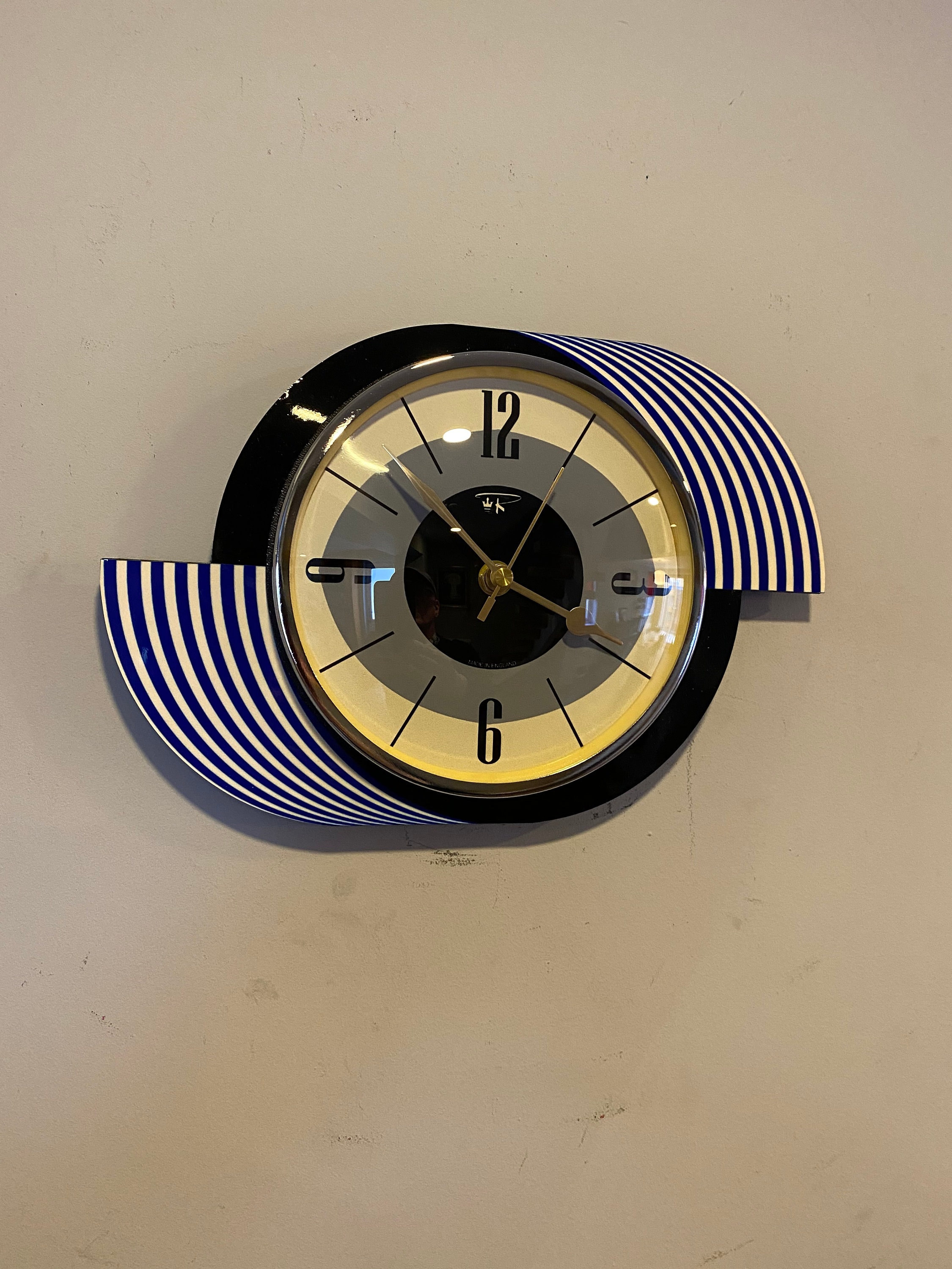 Colour Etched Eye Kandy Formica Kitchen Wall Clock from Royale - Midcentury Atomic Jetsons Retro style in Royal Blue & Cream.