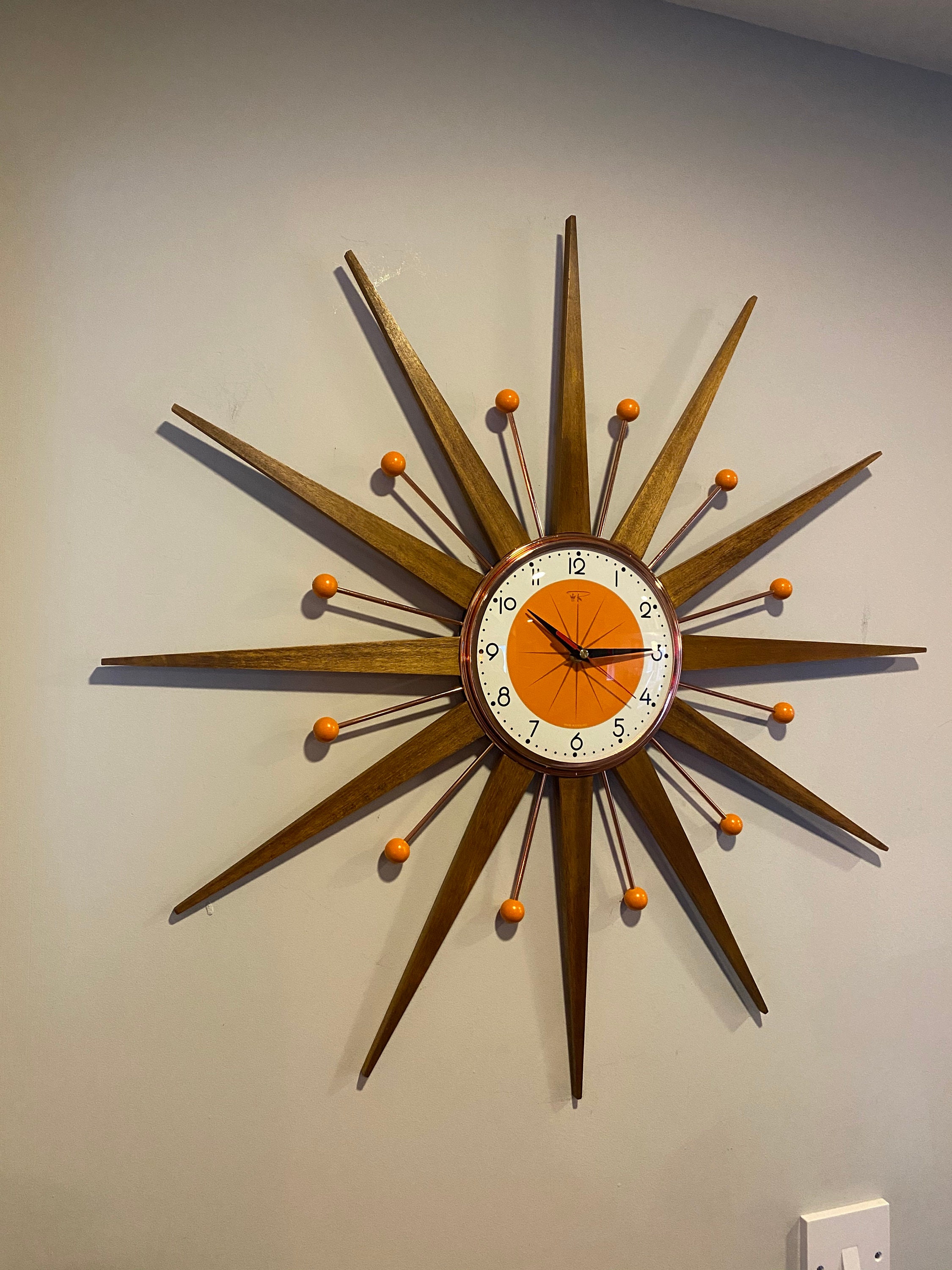 1950〜1960 UNITED Sunburst Clock 50s 60s Mid Century Sunburst Form Wall Clock by United C 1950/1960's