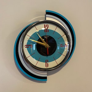 Colour Etched Spinning Meteor Formica Caravan Wall Clock from Royale - Midcentury Atomic 1970's Retro style.