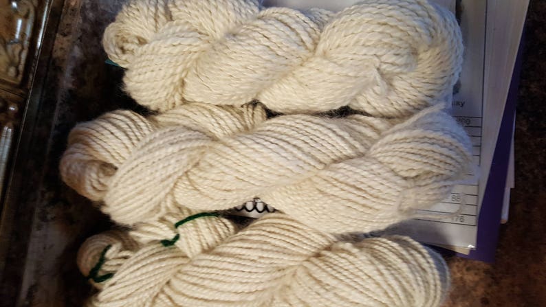 white Merlin/'s Handspun Yarn,100/% alpaca huacaya