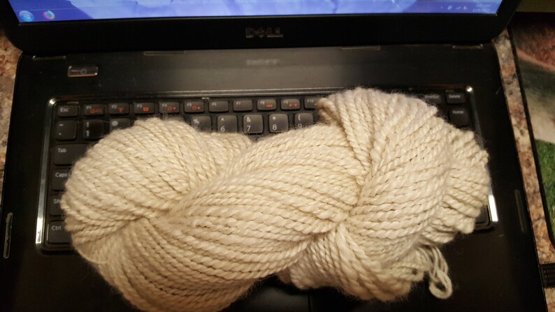 white Merlin/'s Handspun Yarn,100/% alpaca huacaya