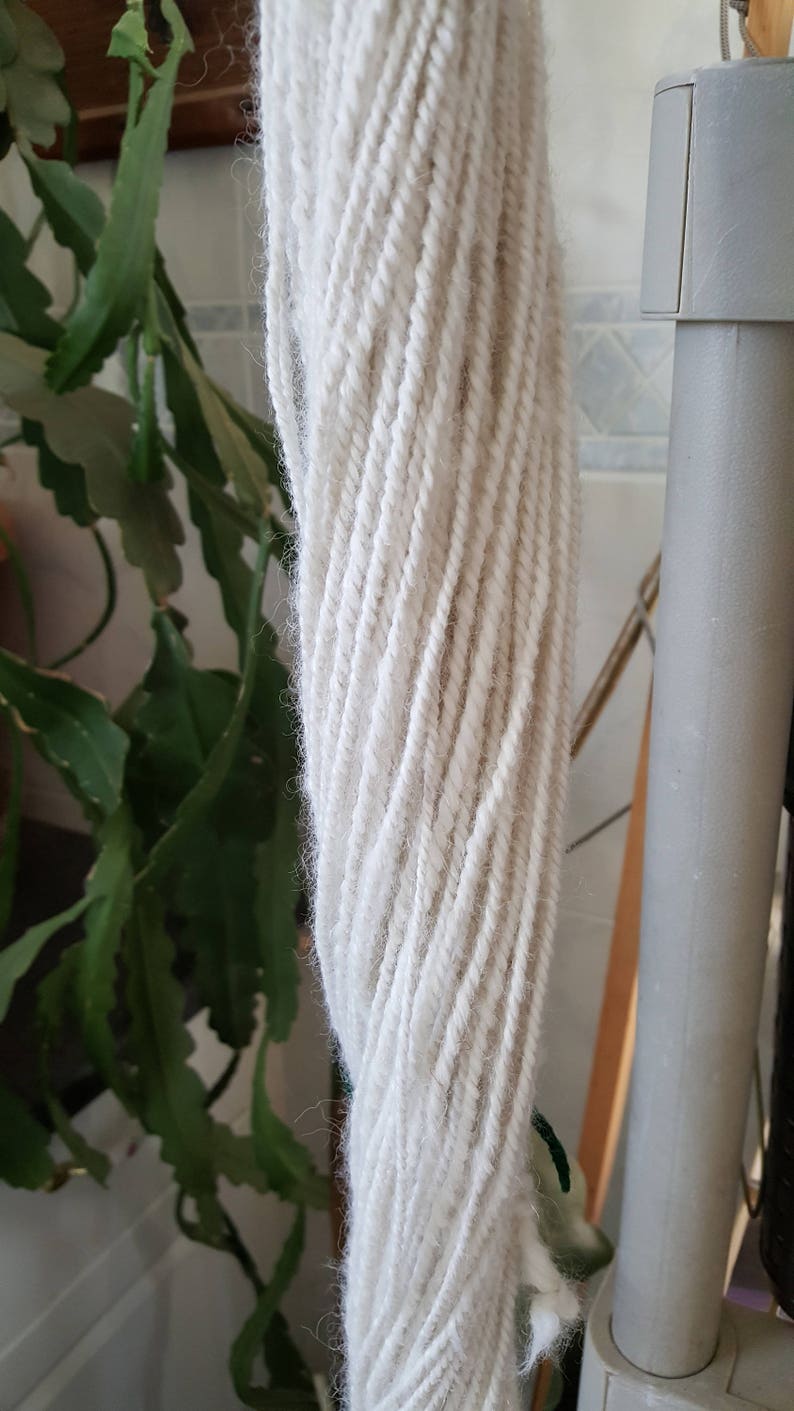 white Merlin/'s Handspun Yarn,100/% alpaca huacaya