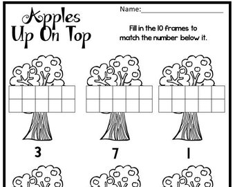 Pode incluir: Folha de trabalho em preto e branco com árvores de maçã e quadros de 10. A folha de trabalho é intitulada "Apples Up On Top" e pede aos alunos que preencham os quadros de 10 para corresponder ao número abaixo de cada árvore.