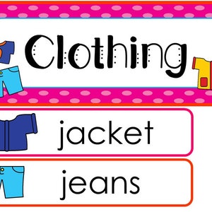 Tipos de ropa Conjunto de pared de palabras temáticas de una sola semana. Etiquetas para tablones de anuncios de aula para niños de preescolar, guardería y jardín de infantes.