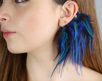 Envoltura de orejas de plumas, manguito de oreja ligero con plumas, manguito de plumas púrpura y azul, tocado del festival natural, manguito de pendiente sin perforación