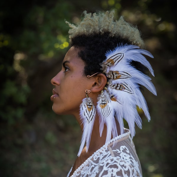 Casque de déclaration nuptiale en plumes naturelles, morceau de cheveux de mariage, accessoires de manchette, boucle d’oreille en plumes blanches, cadeau pour elle, cadeaux de demoiselle d’honneur