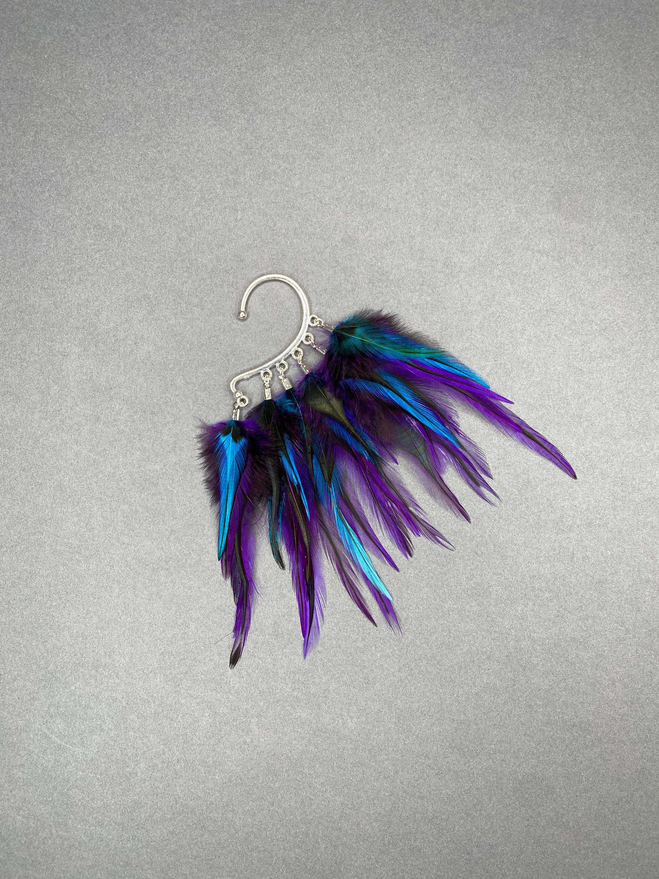 Vibrant Feather Ear Cuff in blue & purple, for the left ear Purple and blue Natural Feather Ear cuff – Amazira main image 3