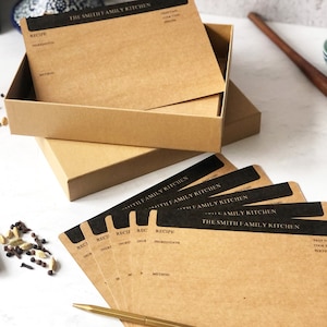 Blanko-Rezeptkarten mit Ihrem Familiennamen und optionaler Geschenkbox, A5-Set mit 20, 40 oder 60 Karten, Kraft Brown