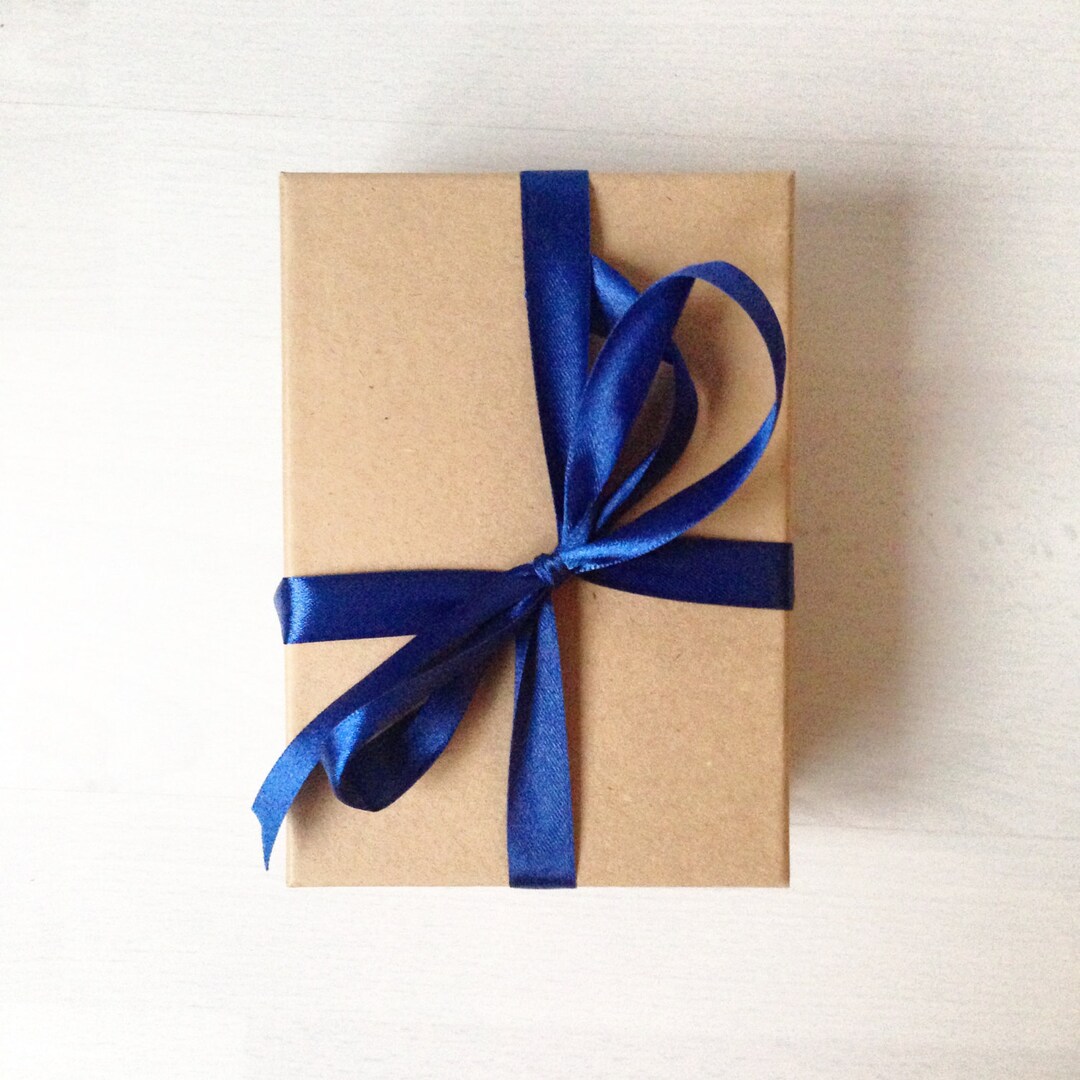 Jewelry Gift Box with Cotton Filler and Metallic Stretch Ribbon, Kraft  Jewelry Box, Gift Tag