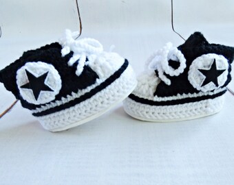 Crocheted Baby boy sneakers,  Newborn sports shoes, Black sneakers, baby booties, knitted baby clothes, walking shoes, newborn booties