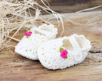 Girl Cotton sandals, Soft Crochet Baby Slippered, Cream Sandals, Trend Newborn baby gift, Cute baby booties, Cotton baby clothes