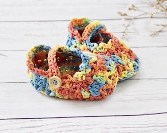 Crochet Baby Girl Cotton Sandales colorées, Cadeau pour nouveau-né, Bottines pour bébé mignonnes, Bottines pour bébé en coton, Vêtements tricotés pour bébé