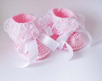 Crochet Baby Girl Booties, Soft Cute First Shoe, Lace booties, Boutique Model Booties, Gift Idea, Knitted Baby Clothes