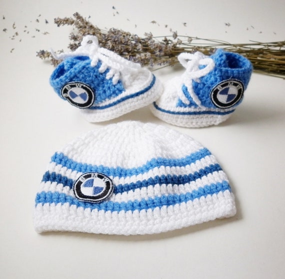 Blue newborn baby set bmw logo baby sneakers cute baby hat personalized baby shoes custom baby set knitted baby clothes