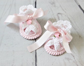 Sandales bébé fille au crochet, chaussons bébé mignons en coton bio, cadeau fille nouveau-né, chaussons boutique uniques