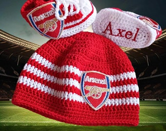 Baby football set booties and hat, Crochet baby sneakers , logo football team, Baby bib, Newborn baby first photos