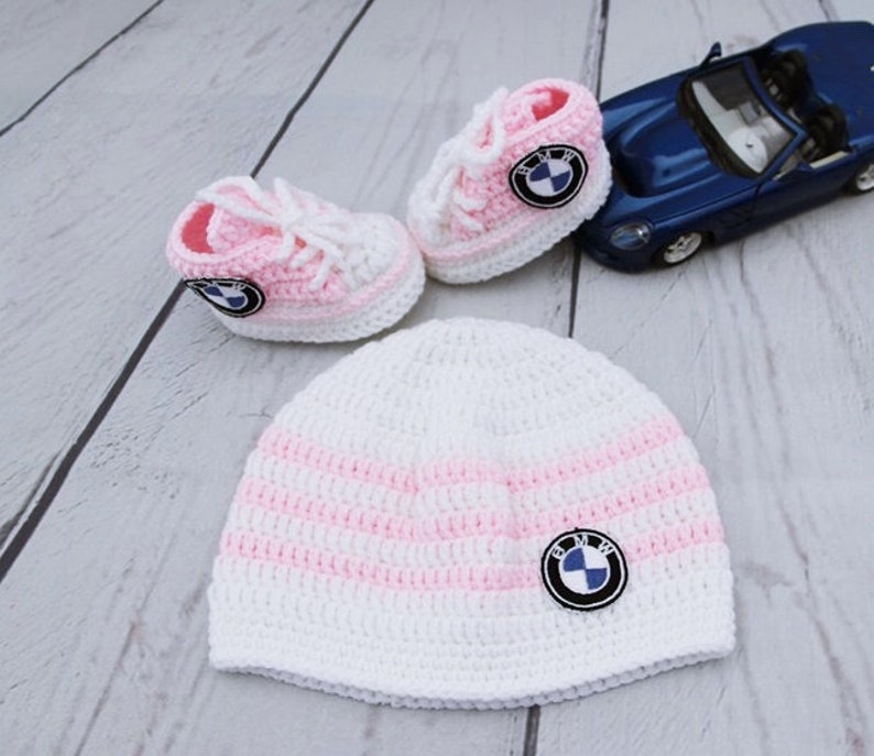 Pink newborn baby set bmw logo, baby sneakers, cute baby hat, personalized baby shoes, custom baby set, knitted baby clothes image 3