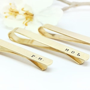 Custom Tie Clip- Personalized Tie Pins, gift ideas, Groom's gift- Father of the Bride- Wedding Accessories, Groomsman Gift, Anniversary