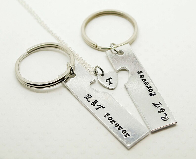 daughters key chain Customize with names Family Heart Keychain Father Mom initials,- Gift for Groom Daddy Husband Friends, Mom