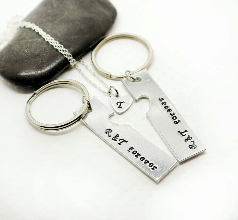 daughters key chain Customize with names Family Heart Keychain Father Mom initials,- Gift for Groom Daddy Husband Friends, Mom