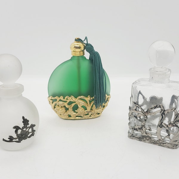 Verre, flacon de parfum en métal, clair, givré, argenté ou vert, flacon de parfum en verre doré, bouchon, décor de coiffeuse vintage à collectionner