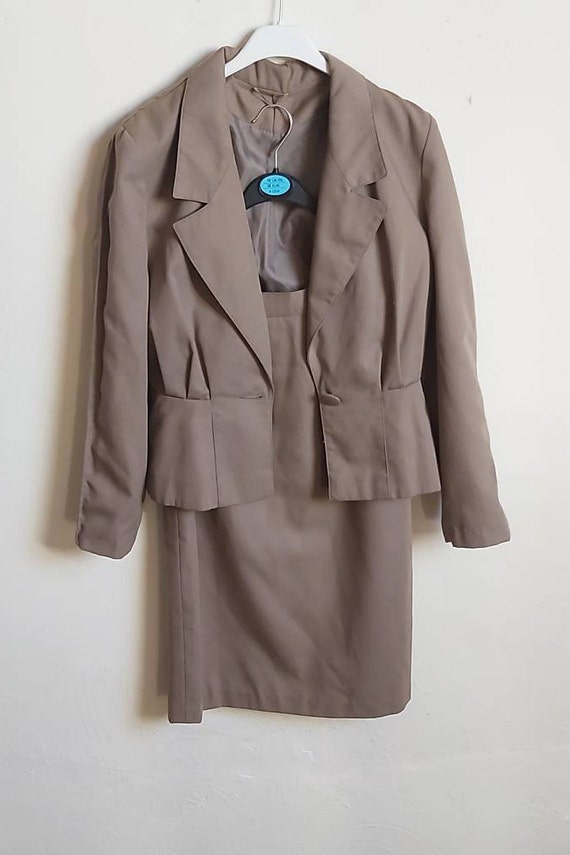1980's skirt suit, pencil skirt matching jacket, … - image 9