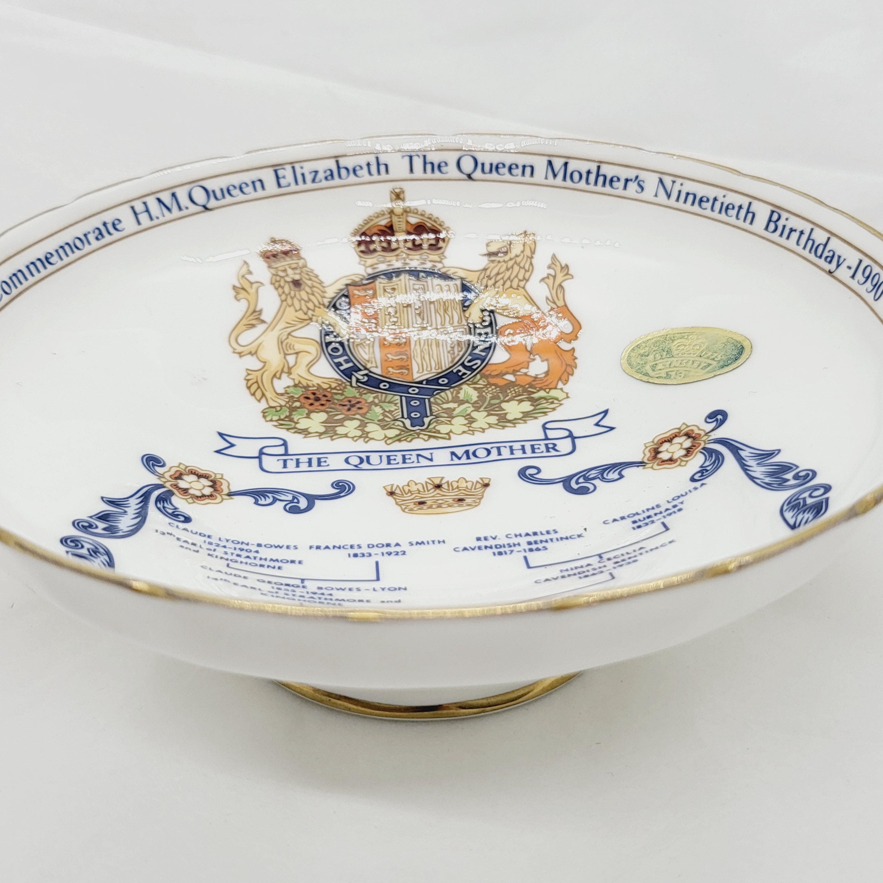 Aynsley Queen Mother 90th Birthday Pedestal, Trinket Ring