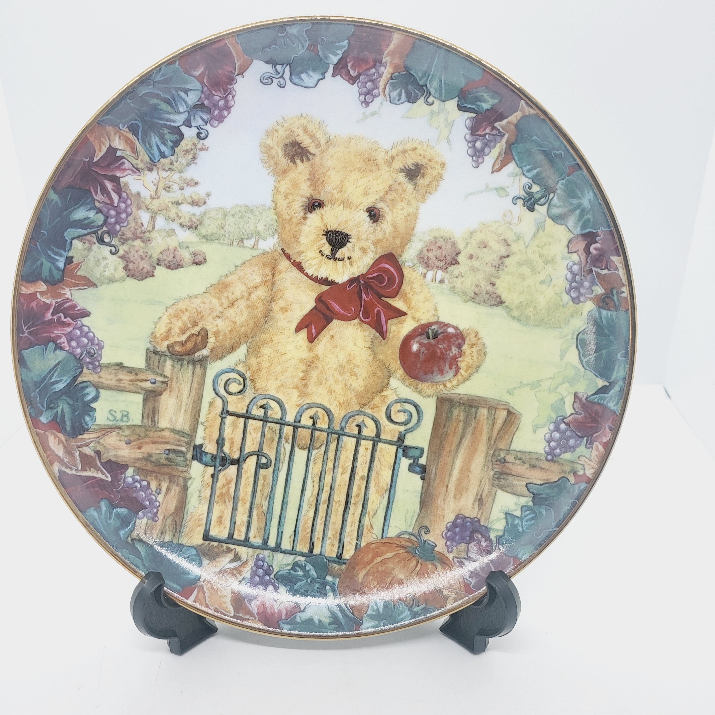 Franklin Mint Teddy Bear Collector Plate: 22k Gold Gilding