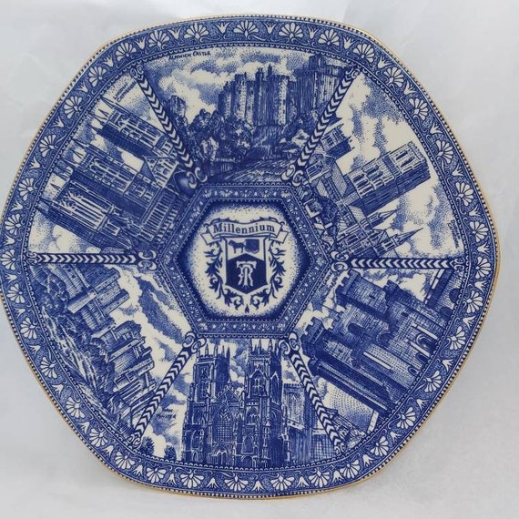 Ringtons Millennium Plate 記念プレート Vintage Ringtons Millennium Plate: Blue & White Castle Design