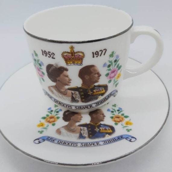 Queen Elizabeth II Silver Jubilee teacup and saucer Etsy