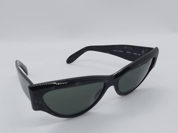 【正規品】Ray-Ban キャットアイ サングラス ブラック Ray-Ban Kat キャットアイ サングラス | ブラック | FARFETCH JP