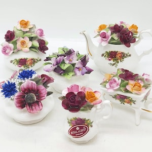 Royal Albert porcelain flower figurine, Old Country Roses, Violets or Poppy