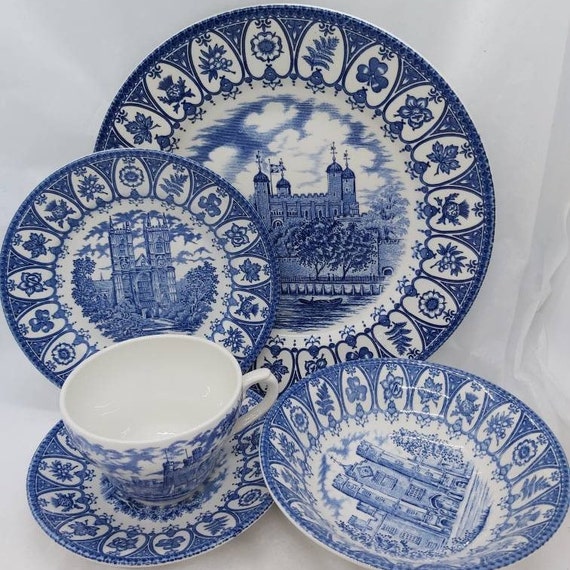 定番のお歳暮&冬ギフトの商品をすべ Westminster Broadhurst Abbey White & Blue Plate, Tea Side, 皿・プレート